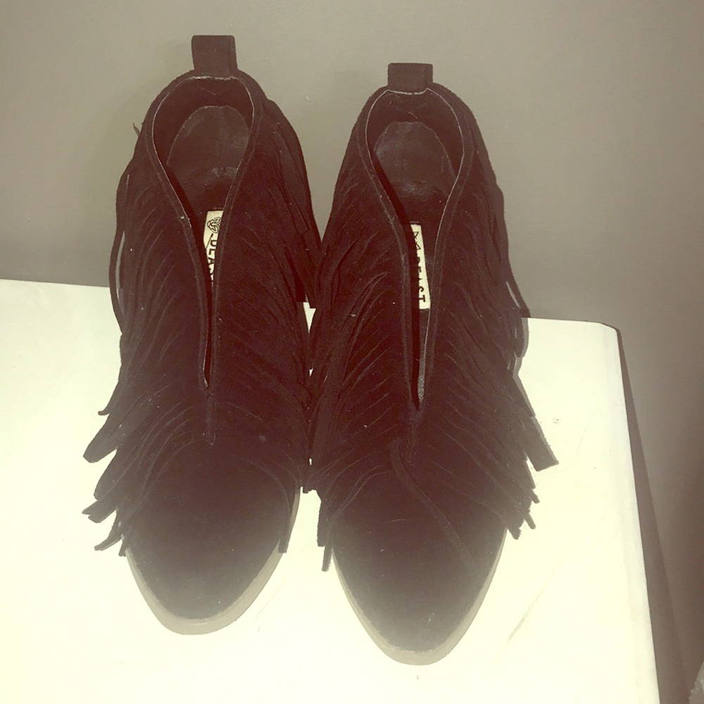 COCONUT BOOTIES